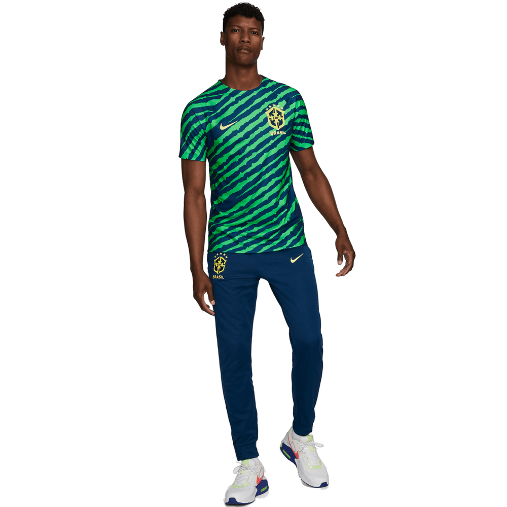 ventaja Oxidar Referéndum Nike Brazil 2022-23 Men's Pre-Match Top | WeGotSoccer