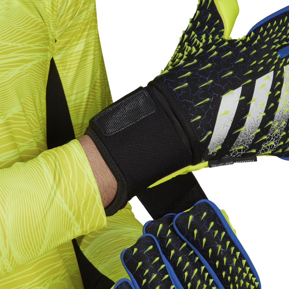 Polair Geneeskunde Handschrift adidas Predator Pro Ultimate Goalkeeper Gloves | WeGotSoccer